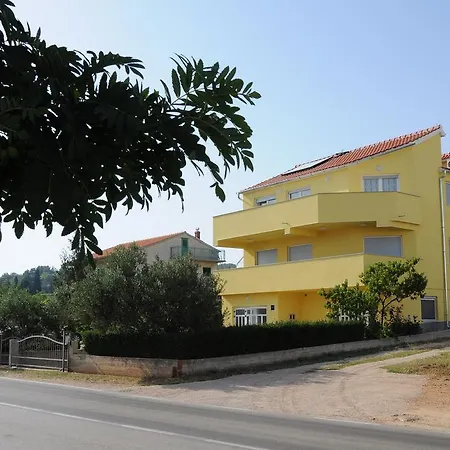 Apartment Lara Vodice